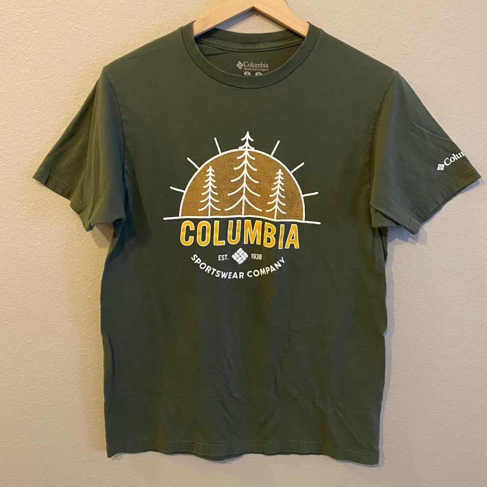 Columbia T-shirt